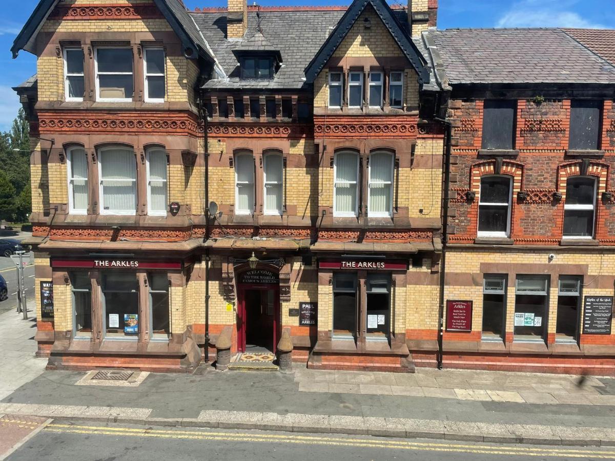 264 The Road End Hotel Liverpool Exterior photo
